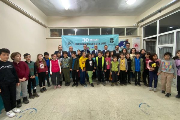 SIFIR ATIK GÜNÜ MİNİKLERLE KUTLANDI
