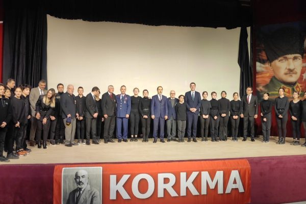 Bandırma’da İstiklal Marşı’nın kabulü ve Mehmet Akif Ersoy’u anma günü programı düzenlendi