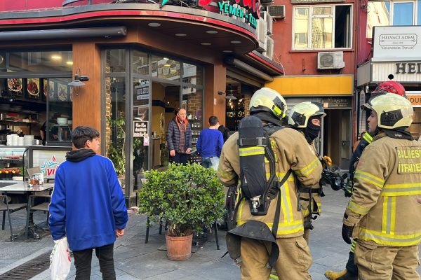 Baca yangını polisi ve itfaiyeyi alarma geçirdi