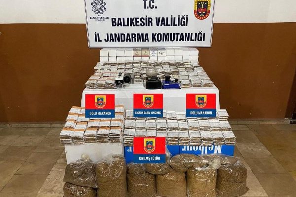 Balıkesir’de 171 şahsa uyuşturucu ve kaçak tütün operasyonu