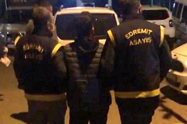 YAŞINDAN BÜYÜK SUÇ KAYDI ÇIKTI