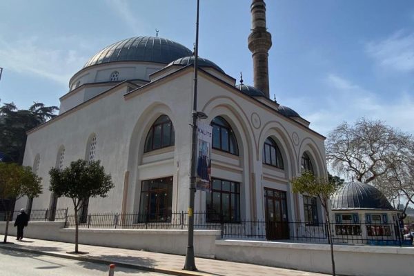 TARİHİ HAYDARÇAVUŞ CAMİİ İBADETE AÇILDI