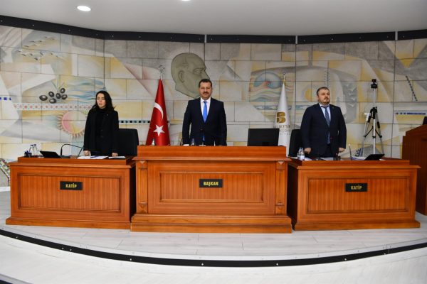 BÜYÜKŞEHİR AFETE HAZIRLIK İÇİN SEYYAR DUŞ-WC VE YEMEKHANE ALACAK