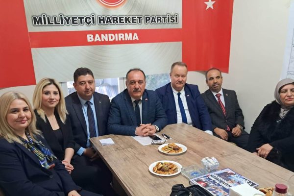 ALGÜL: ÜÇ HİLALLİ BAYRAĞI DAHA DA YUKARIYA TAŞIYACAĞIM