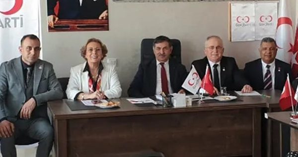 SİYASETTE ALAN DEĞİL KATAN OLMAK İÇİN ADAYIM