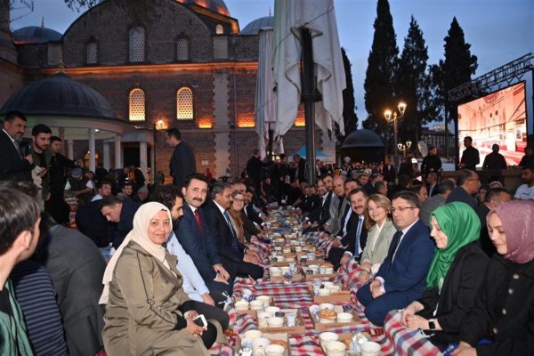 BALIKESİR YERYÜZÜ SOFRALARINDA BULUŞTU
