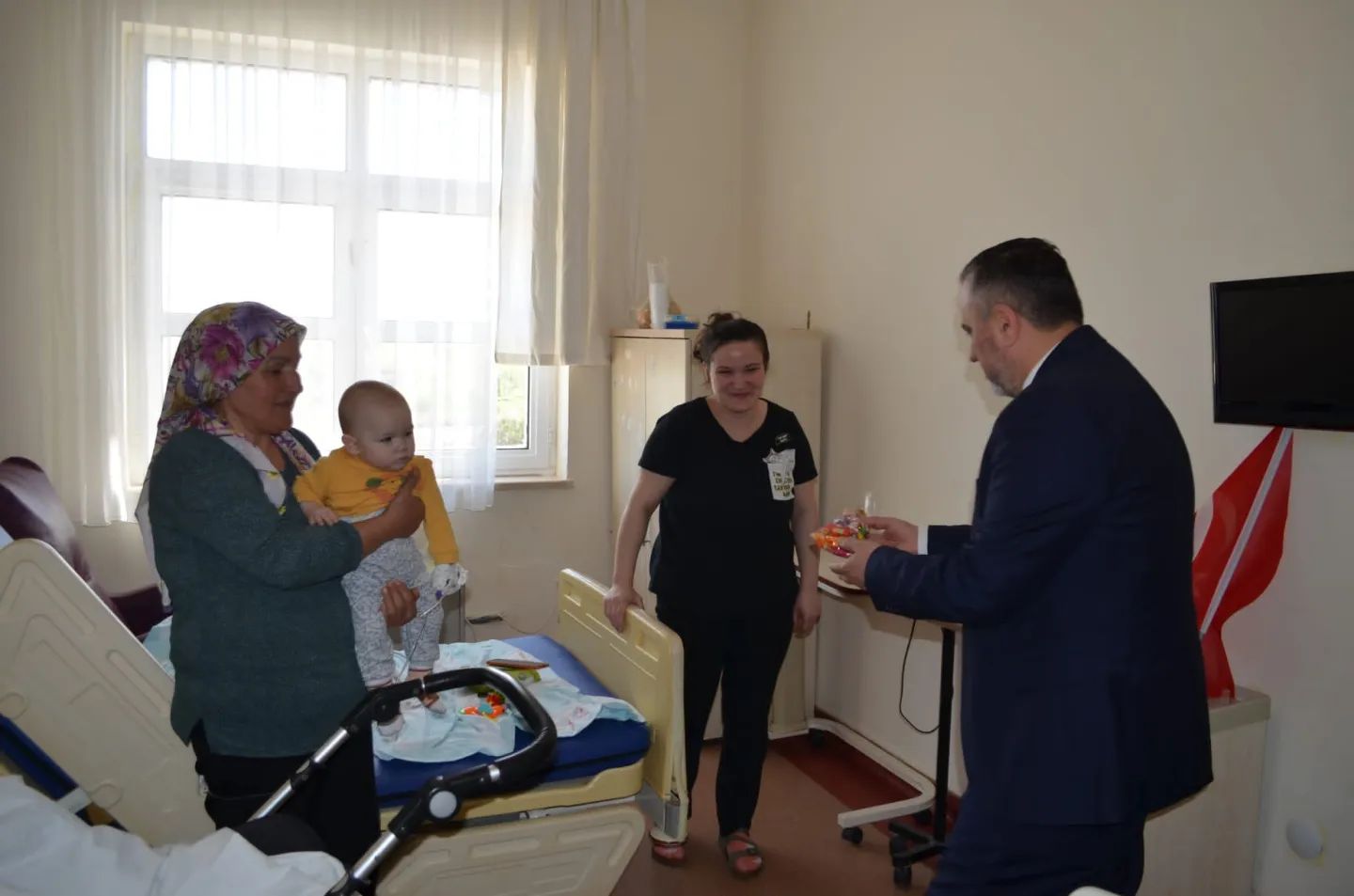 Ak Parti Bandırma İlçe Başkanı Mehmet Doğan 23 Nisan Ulusal