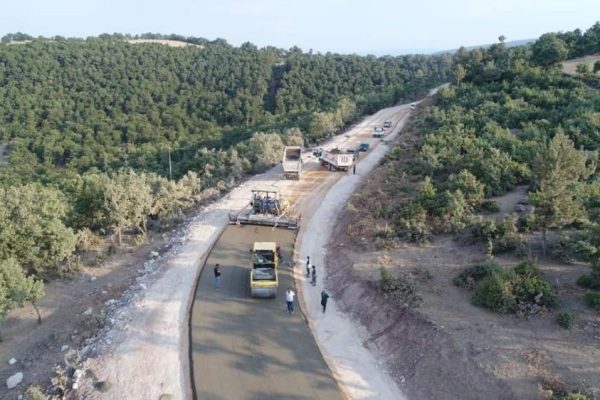 İLK DEFA BETON YOL ÇALIŞMASI GERÇEKLEŞİYOR