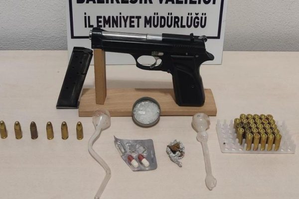 ARANAN 22 ŞAHISTAN 10’U TUTUKLANDI