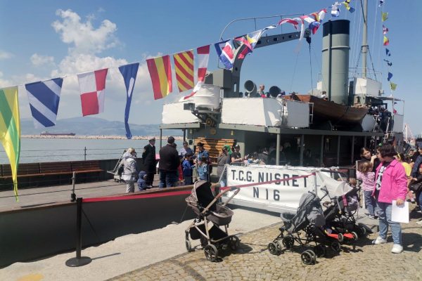 NUSRAT MAYIN GEMİSİNE YOĞUN İLGİ