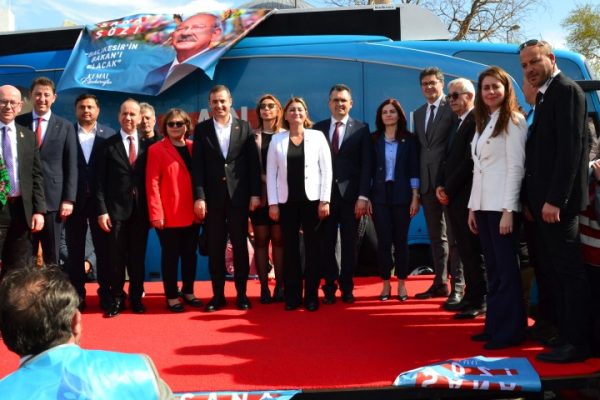 MİLLET İTTİFAKI MİLLETVEKİLLERİ BANDIRMA’DA TANITILDI