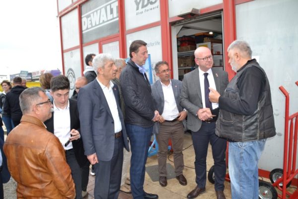 CHP SANAYİ SİTESİNE ÇIKARTMA YAPTI