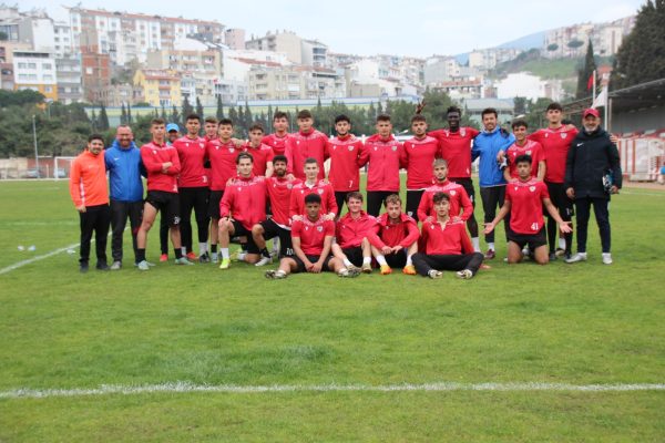 BANDIRMASPOR U 19 TAKIMINDAN TARİHİ BAŞARI