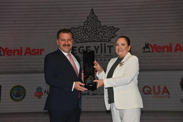 BÜYÜKŞEHRE YATIRIM VE PROJE BAŞARI ÖDÜLÜ