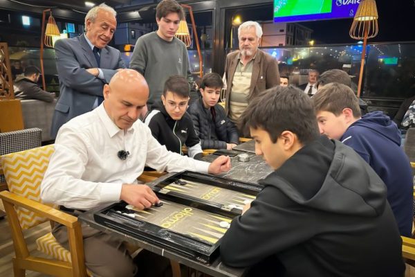 ÇÖMEZ YENİLDİ