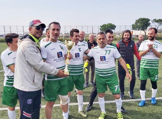 Masterler Güney Marmara Grubunda şampiyonluğa Bursa Masterler takımı ulaştı. Bandırma