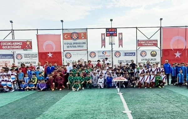 17 EYLÜL SK DOSTLUK FUTBOL TURNUVASI SONA ERDİ