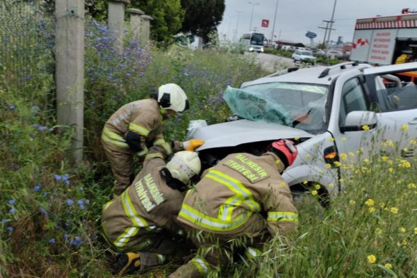 BANDIRMA’DA TRAFİK KAZASI: 1 ÖLÜ 3 YARALI