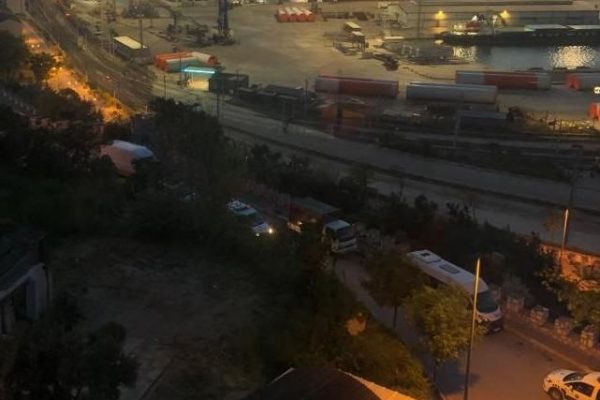 İMAM NİKAHLI EŞİNİ BIÇAKLADI