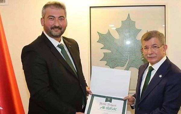 GELECEK VE DEVA PARTİLERİ İL BAŞKANLARI İSTİFA ETTİ