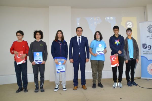 BİGEP DENEME SINAVLARINDA BAŞARLI ÖĞRENCİLER ÖDÜLLENDİRİLDİ
