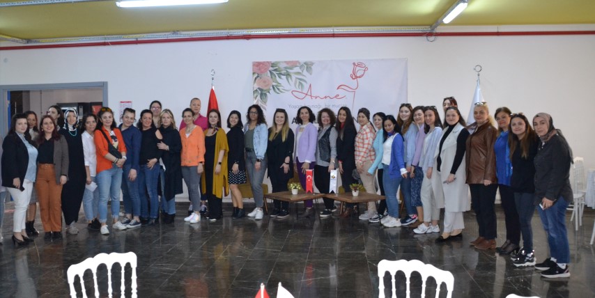 Bandırma’nın saygın eğitim kurumlarından biri olan Özel Final Okullarında Anneler