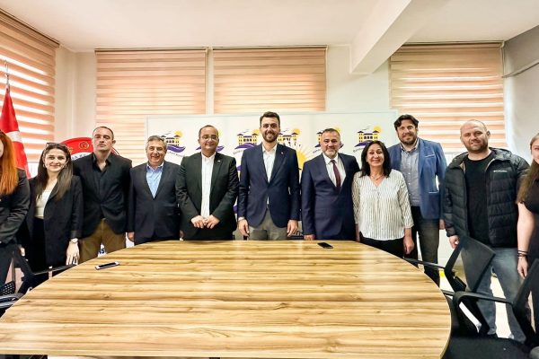 ÖZTAYLAN: “KANDİLLE İŞ TUTAN CHP’Lİ KILIÇDAROĞLU’NDAN MİLLİYETÇİ OLMAZ”