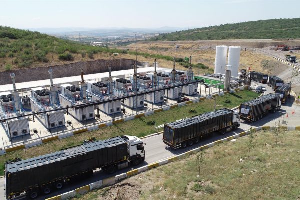 BÜYÜKŞEHİR VAHŞİ DEPOLAMAYI BİTİRİYOR