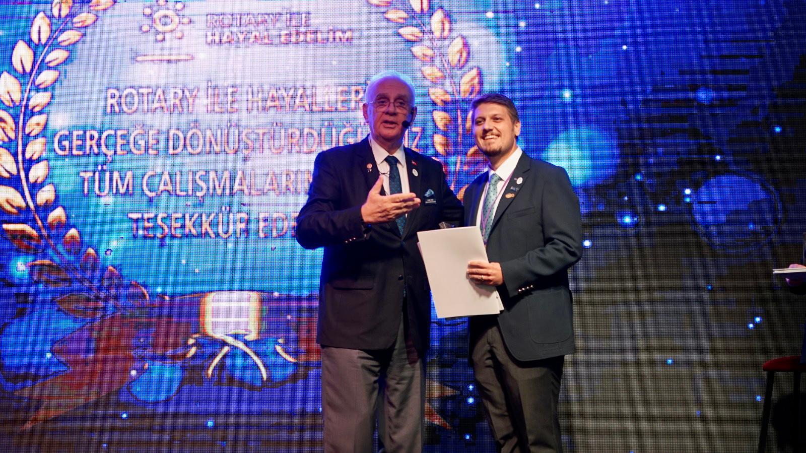 Bandırma Rotary Kulübü Başkanı Burak Uğur, Bandırma Rotary Kulübü olarak