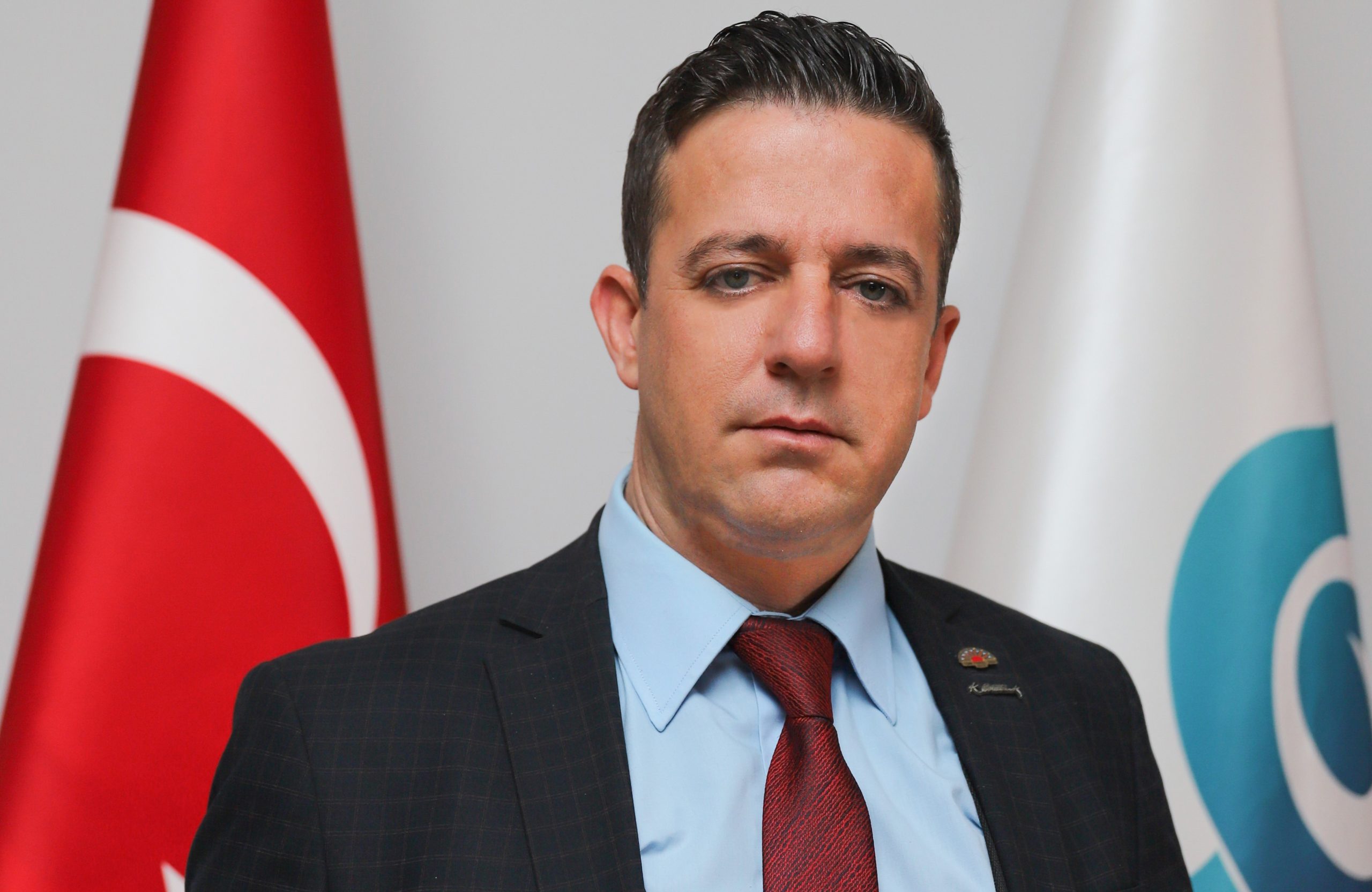 YILDIZ’A YENİ GÖREV Bandırma Belediyesi Muhtarlık İşleri Müdürlüğü’ne vekaleten Sezer Yıldız getirildi. Bandırma
