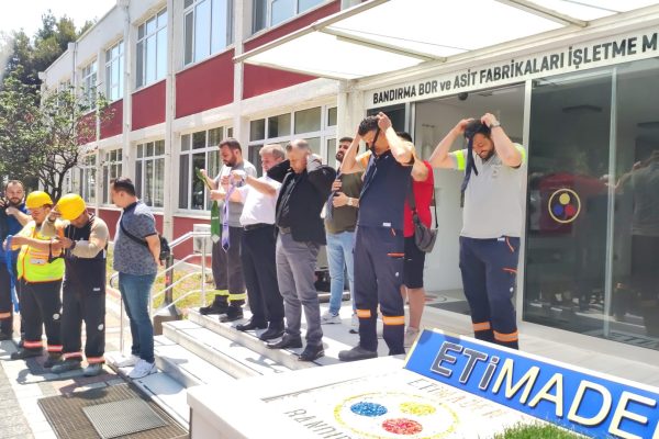 ETİ MADEN İŞÇİSİ KRAVAT TAKIP EYLEM YAPTI