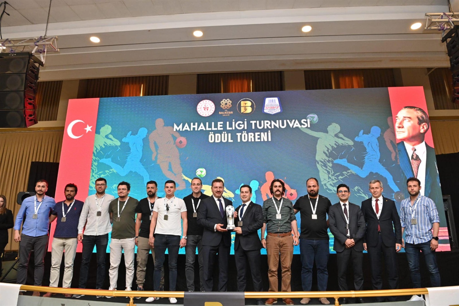 Mahalle Ligi Turnuvalarının bu yıl ki şampiyon takımları belirlendi. 9