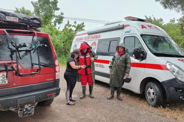 GÖNEN’DE KAYBOLAN YAŞLI ADAMI ARAMA ÇALIŞMALARI DEVAM EDİYOR