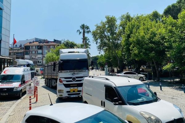 ERDEK’İN TRAFİK ÇİLESİ BU YIL DA BİLDİĞİNİZ GİBİ!
