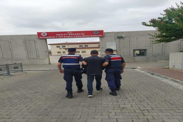 HAKKINDA 18 YIL HAPİS KARARI BULUNAN ŞAHIS YAKALANDI