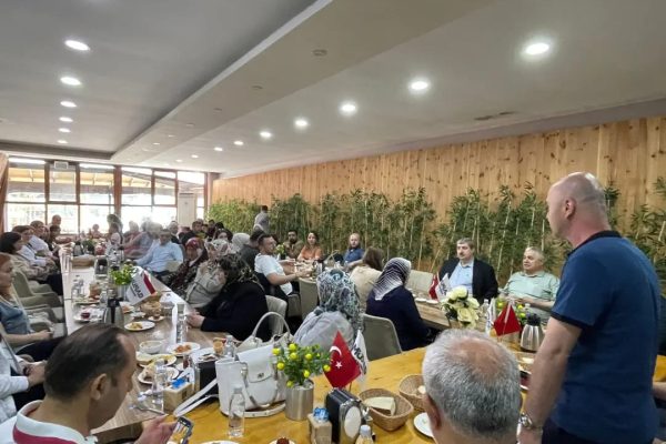 MÜSİAD AİLESİ KAHVALTIDA BULUŞTU