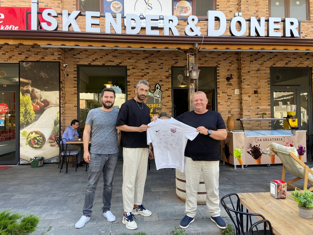 Bandırma’da kısa bir süre önce faaliyete geçen VS İskender Döner