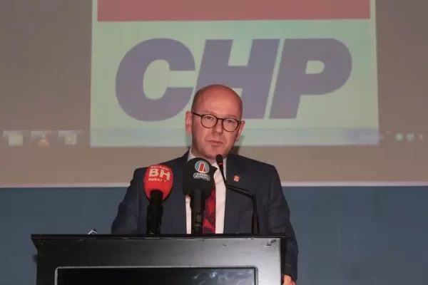 SARI: BALIKESİR HAK ETTİĞİ İSTİKLAL MADALYASINI ARTIK ALMALI