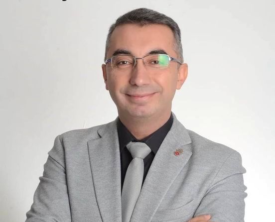 Geçmiş dönem CHP İlçe Başkanlığı görevinde bulunan Hüseyin bahar sosyal