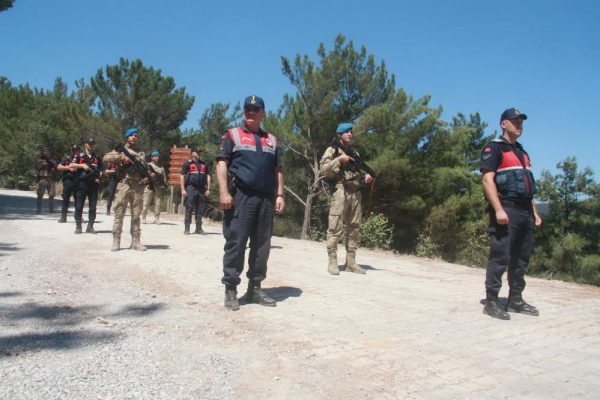 KAZ DAĞLARI’NI KOMANDOLAR KORUYOR