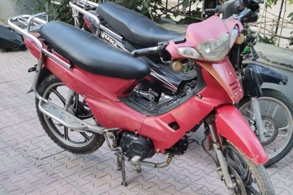 MOTOSİKLET HIRSIZLARI YAKAYI ELE VERDİ
