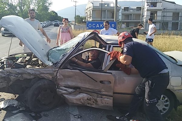 ERDEK’TE KAZA : 6 YARALI