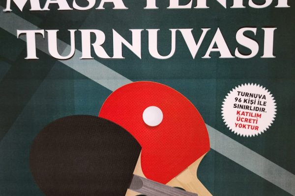 ÜNİVERSİTEDE MASA TENİSİ TURNUVASI