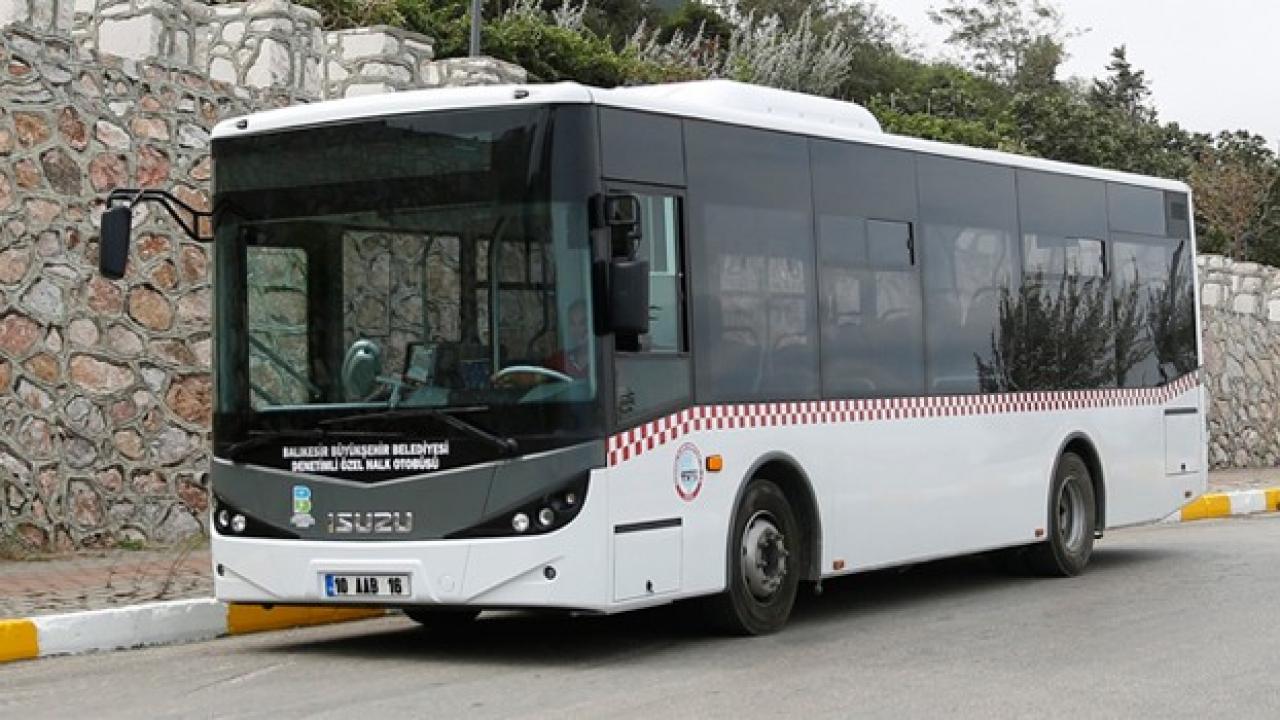 Liman AVM karşısında bulunan köy garajından hastaneye gitmek isteyen vatandaşlar