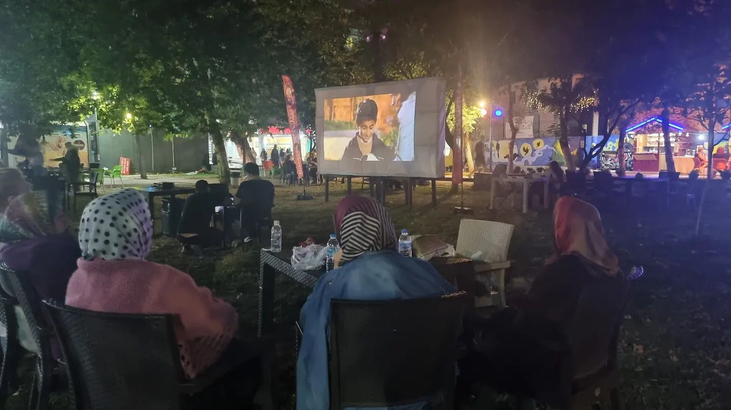 Susurluk Belediyesi yaptığı hizmetler ile halka dokunmaya devam ediyor. Bu
