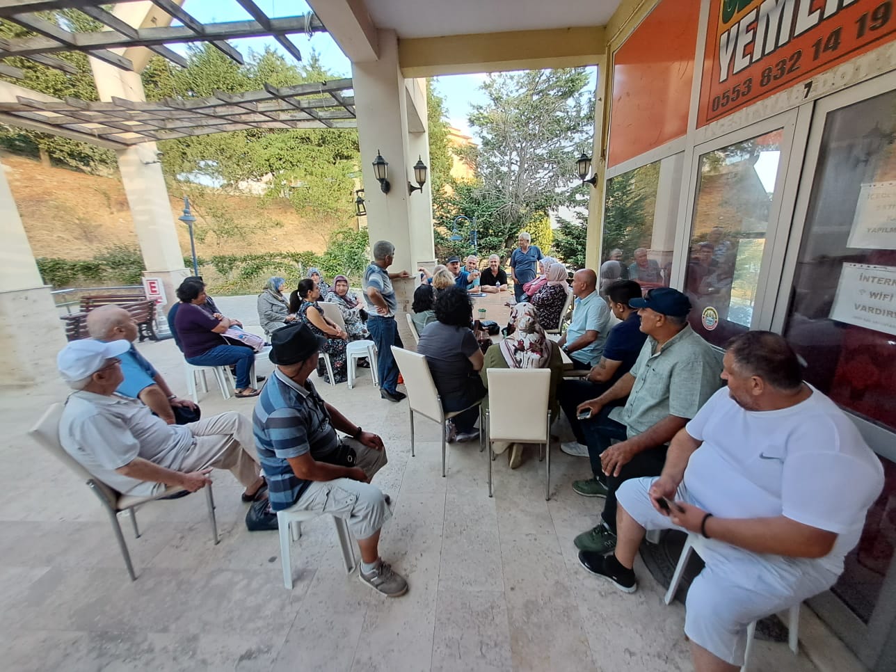 Borçlarından dolayı doğalgazları kesilen TOKİ Konutları sakinleri bir araya gelerek