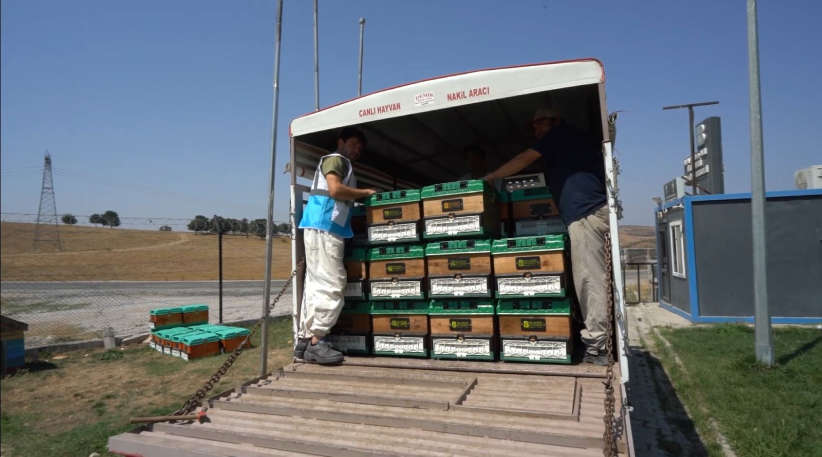 Arıcılarla birlikte Balıkesir Balını marka haline getirecek adımları atan Büyükşehir