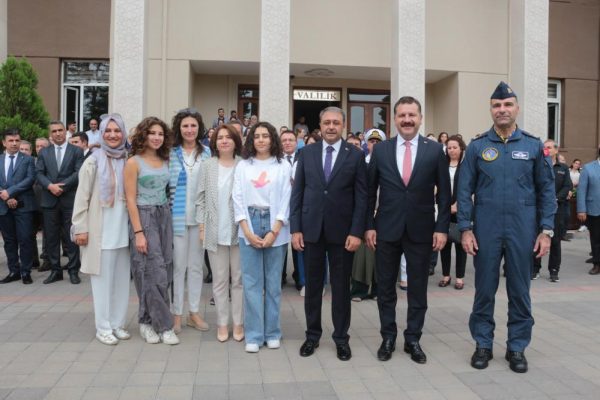 VALİ ŞILDAK ŞANLIURFA’YA UĞURLANDI