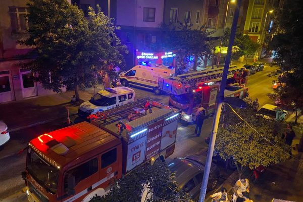 TENCEREYİ OCAĞA KOYDU, UYKUYA DALDI