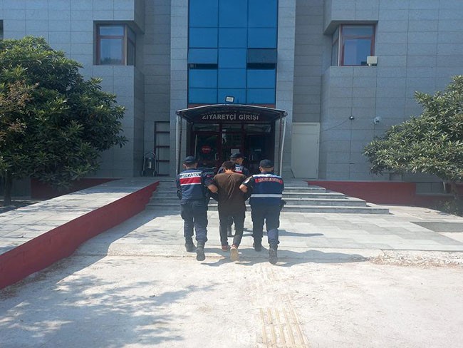 FETÖ/PDY OPERASYONUNDA 2 TUTUKLAMA Balıkesir‘in Kepsut ve Altıeylül ilçelerinde jandarma ekipleri FETÖ/PDY silahlı terör